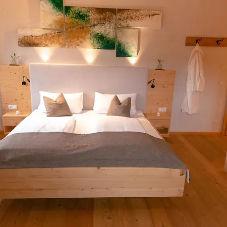 Florineum Guest house Weyregg